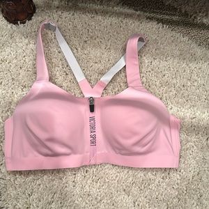Brand new Victoria Secret’s Sports Bra